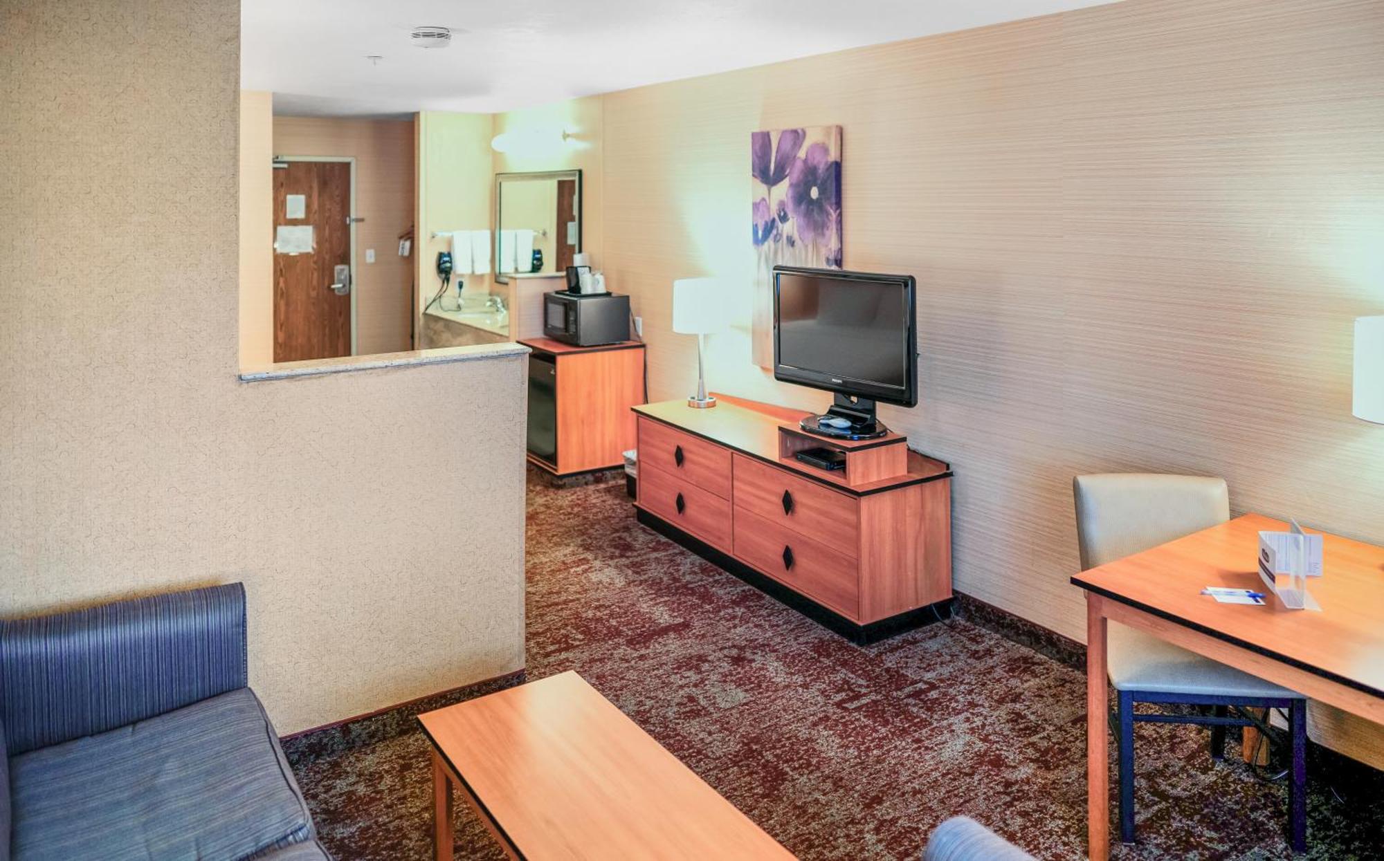 Crystal Inn Hotel & Suites - Midvalley Murray Eksteriør bilde
